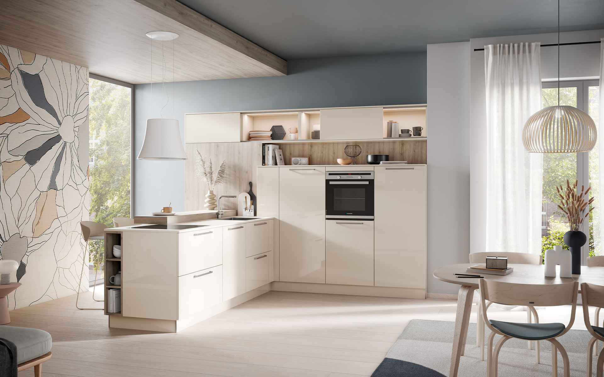 Vintage Küche in Creme-Magnolie mit gemusterter Wandgestaltung und Retro-Deko